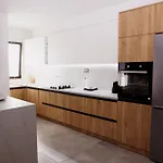Rajmonda * Lezhë