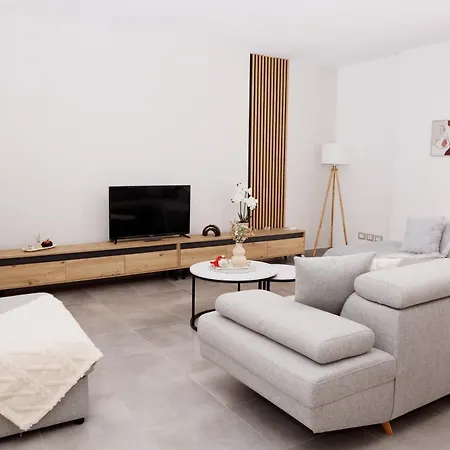 Rajmonda Apartament *