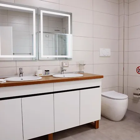 Apartament Rajmonda *