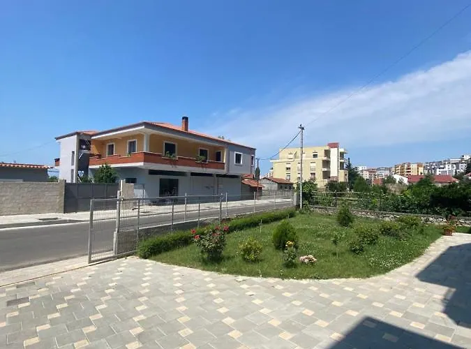 Rajmonda * Lezhe