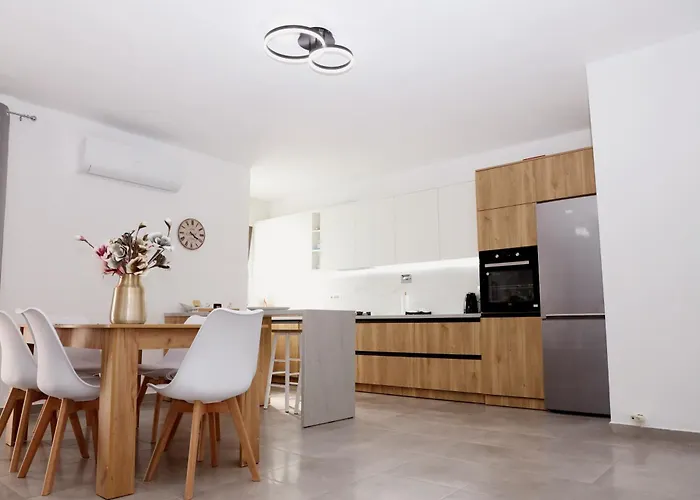Rajmonda Apartment *