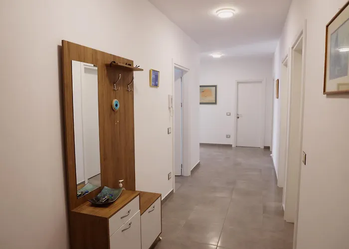 Apartment Rajmonda *